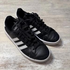 Women’s Black and White Adidas Original Sneakers Size 7.5 7 1/2